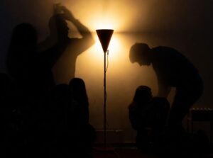 A parábola da Lâmpada sobre o velador (ou "A luz do mundo", ou ainda "A candeia no velador") é uma das mais conhecidas e diretas do Sermão da Montanha.